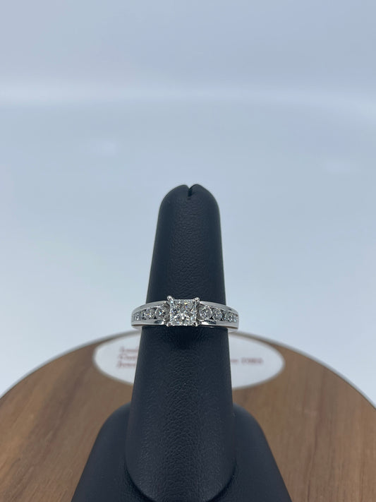 Princess Cut Diamond Engagement Ring