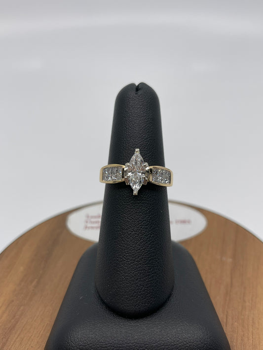 14K Yellow Gold 0.75 Carat Marquise Cut Diamond VS2 Clarity Engagement Ring with VS1 Side Diamonds