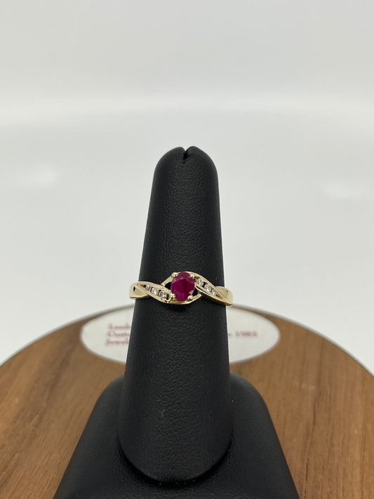 Ladies Ruby Ring