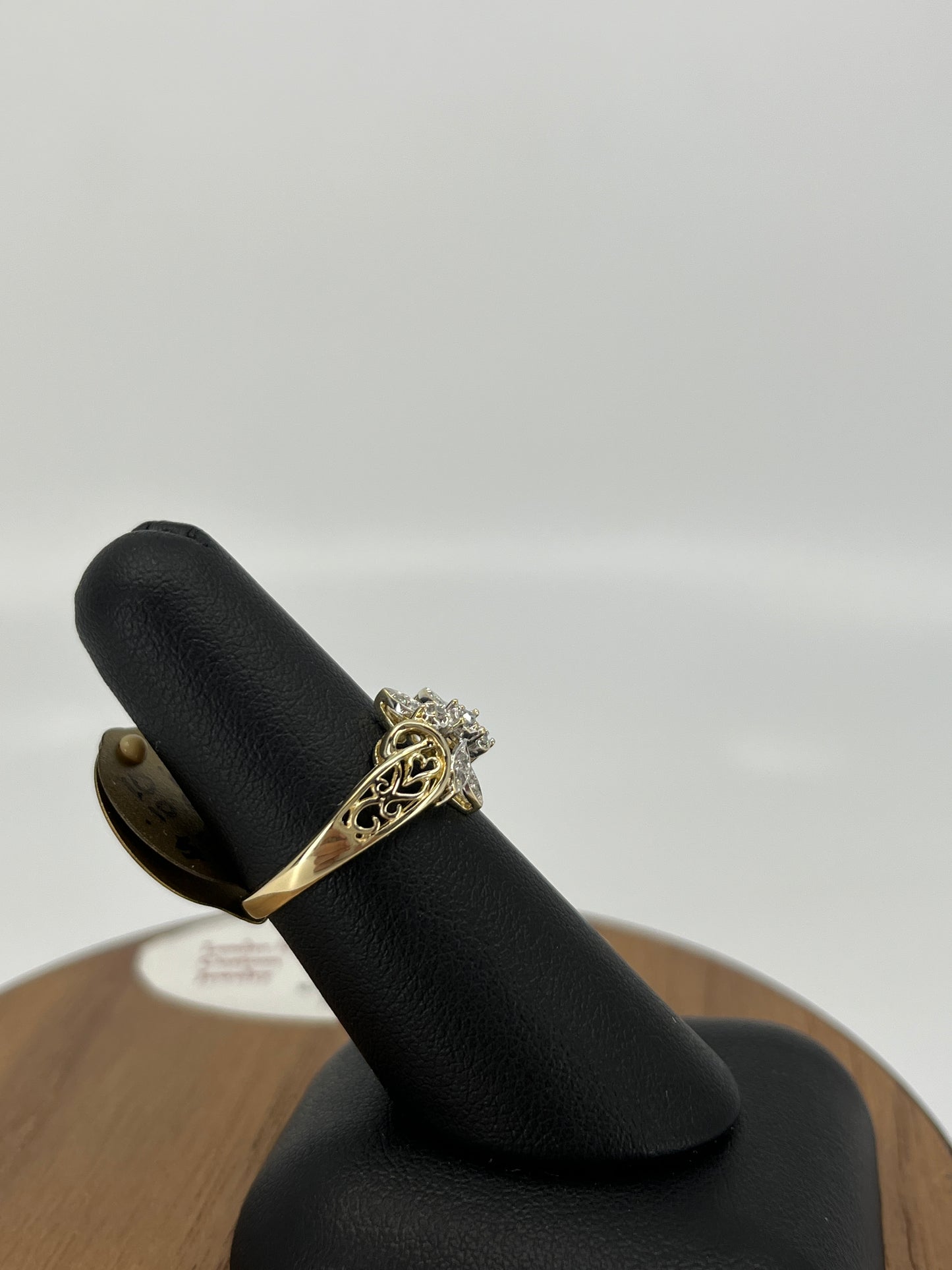 Ladies Fashion Ring