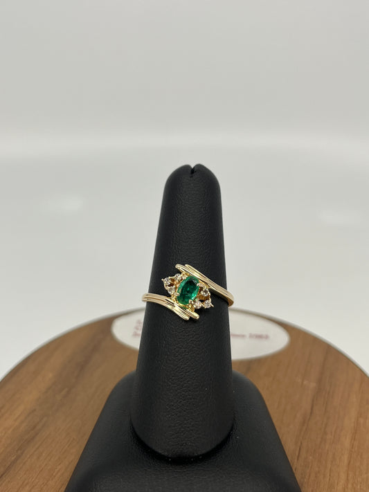 Emerald and Diamond ladies Ring