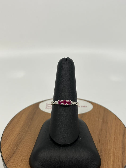 Ladies Ruby Ring