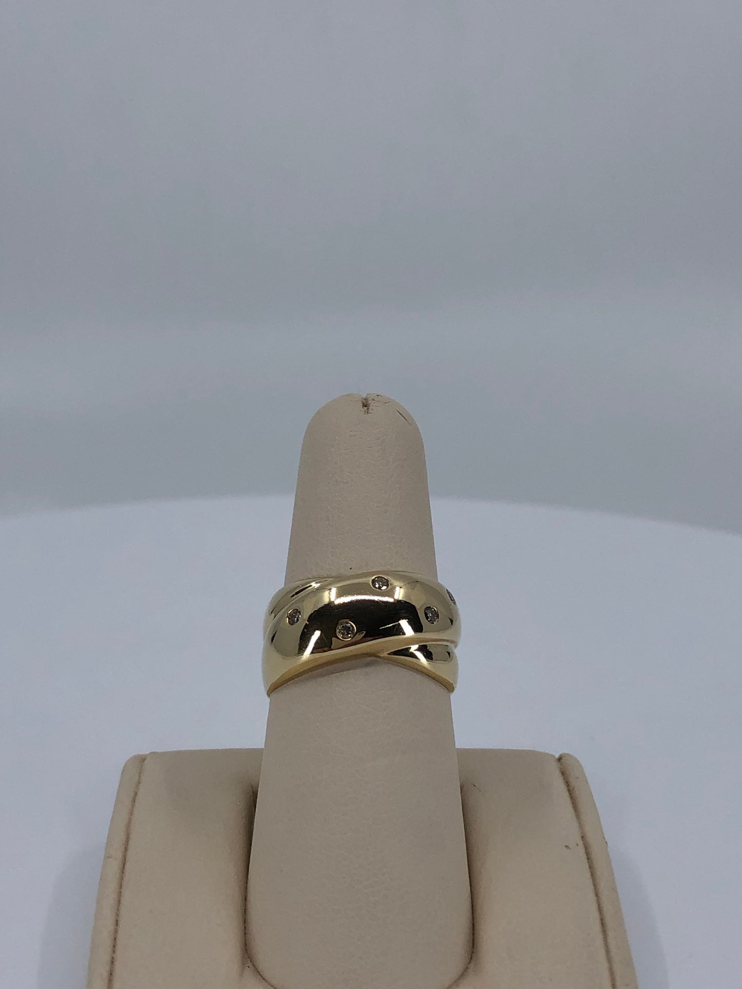 14K Yellow Gold Dome Diamond Band .10 Carat Total Weight