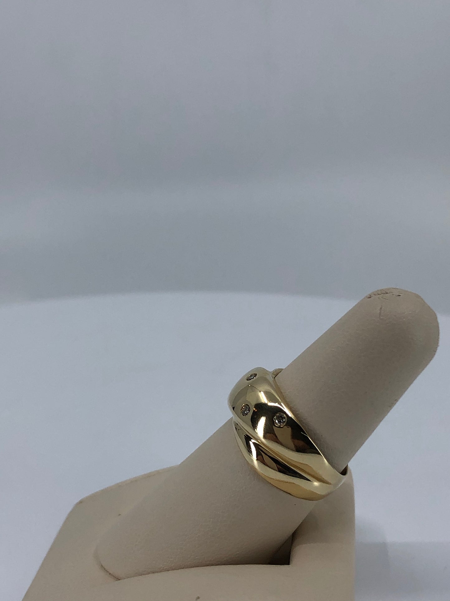 14K Yellow Gold Dome Diamond Band .10 Carat Total Weight