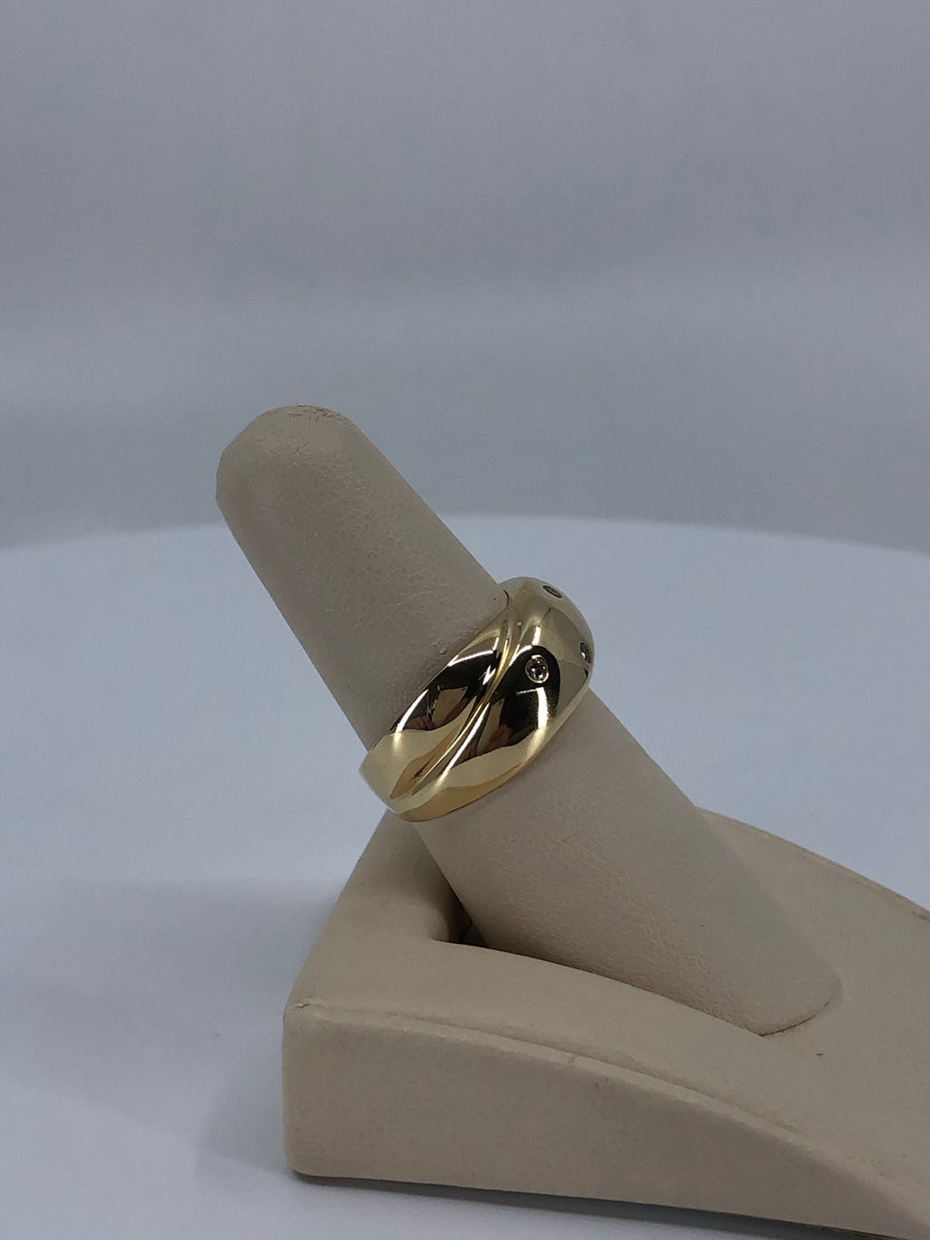 14K Yellow Gold Dome Diamond Band .10 Carat Total Weight