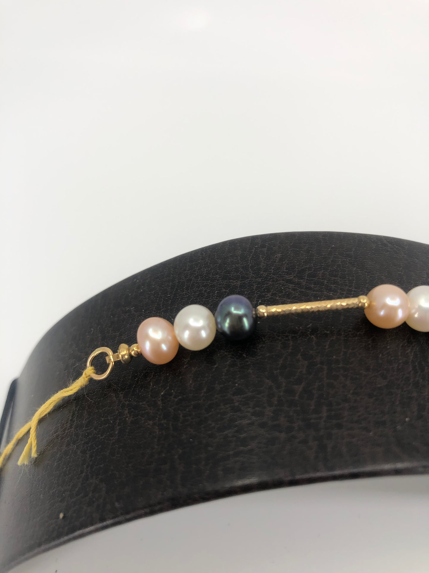 Tri-Color Pearl Braclet